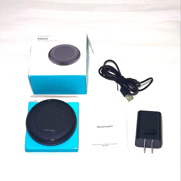 Ravpower Wireless Fast Charging Pad - Picture 4 of 7